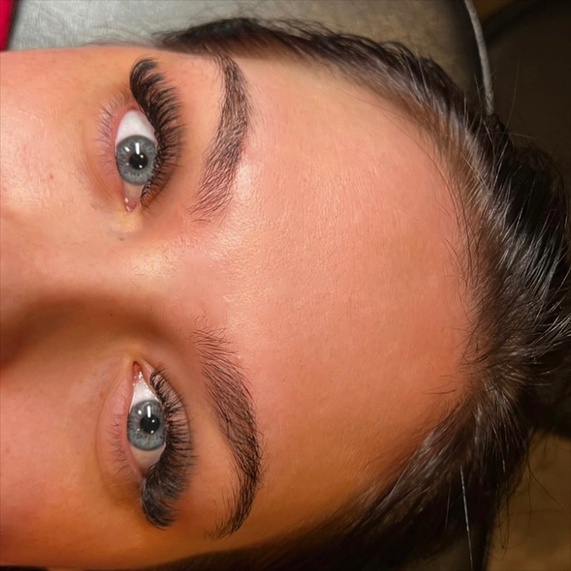 Classic lash extensions in Spokane Valley WA by Linda Le